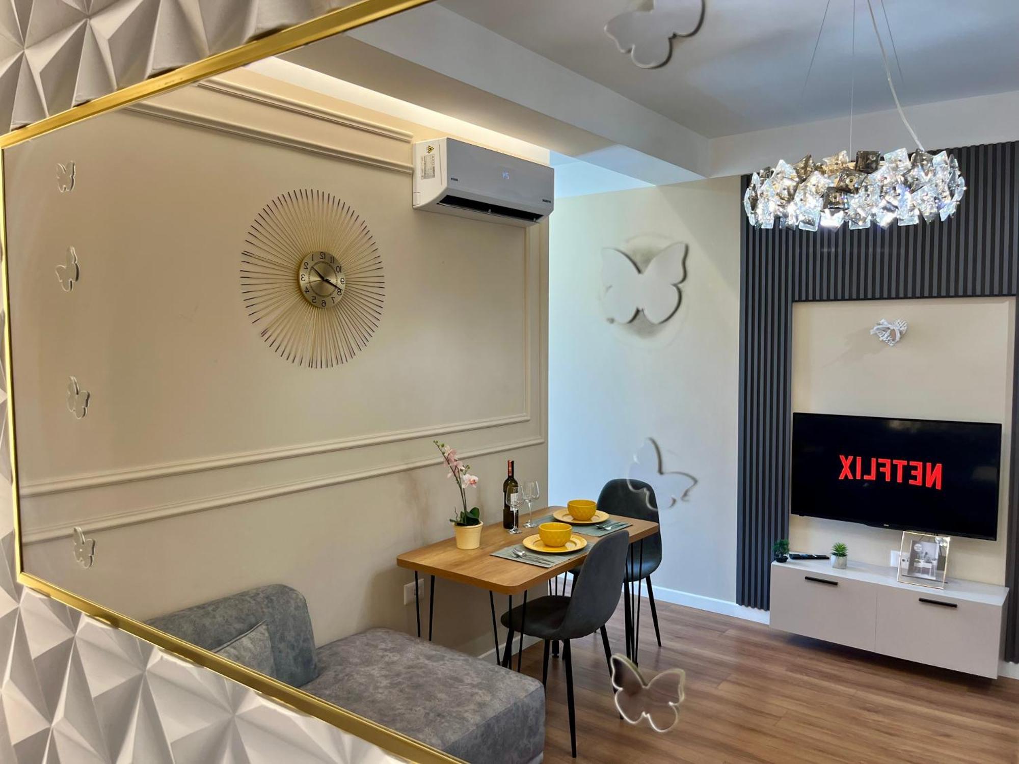 City Center Cozy Apartment تيرانا المظهر الخارجي الصورة