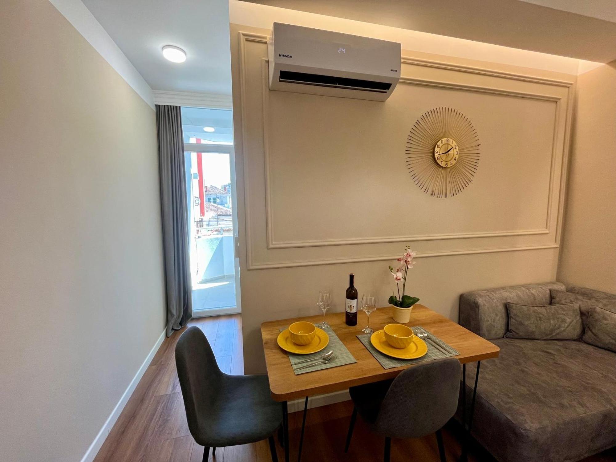 City Center Cozy Apartment تيرانا المظهر الخارجي الصورة