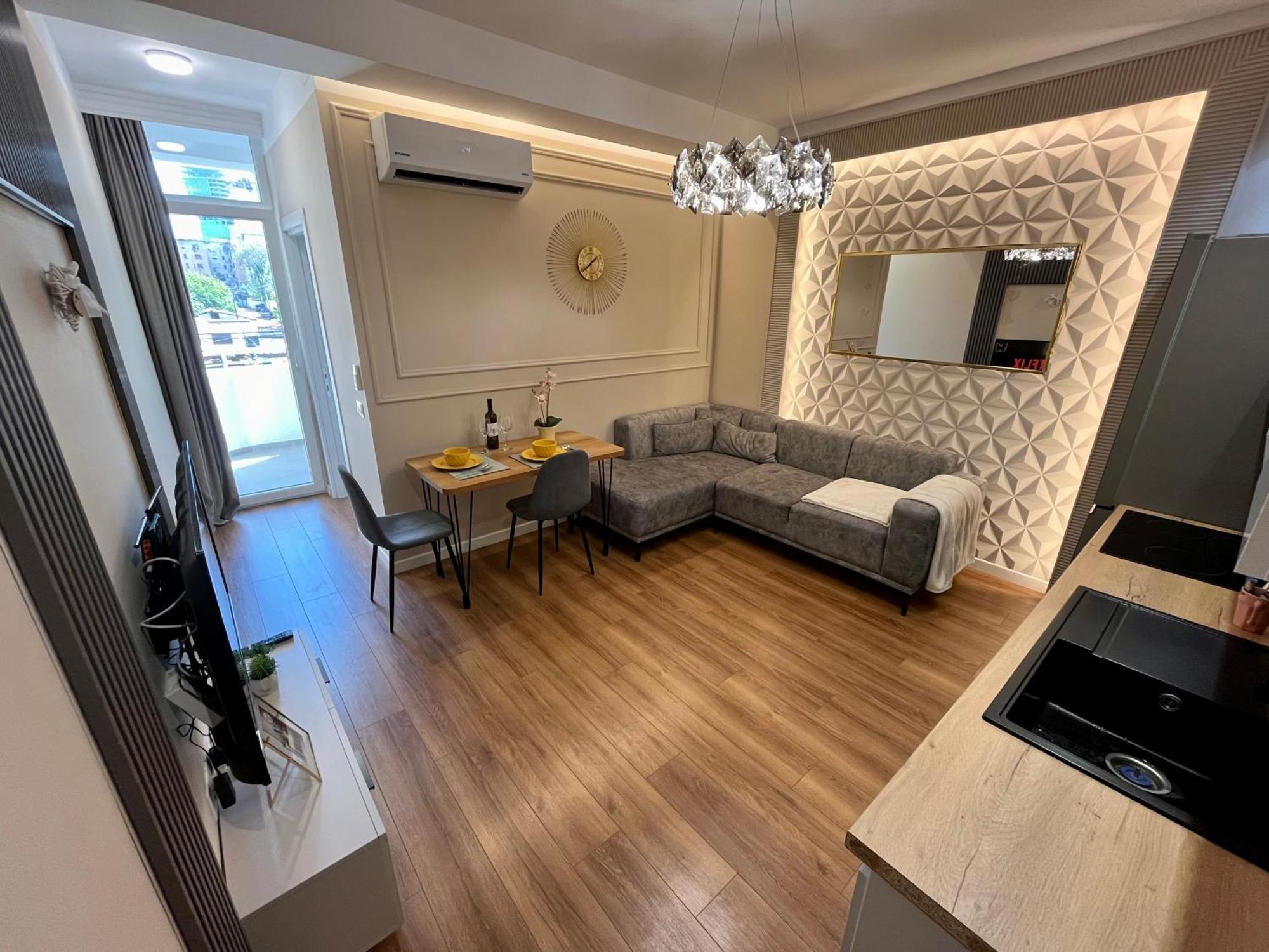 City Center Cozy Apartment تيرانا المظهر الخارجي الصورة