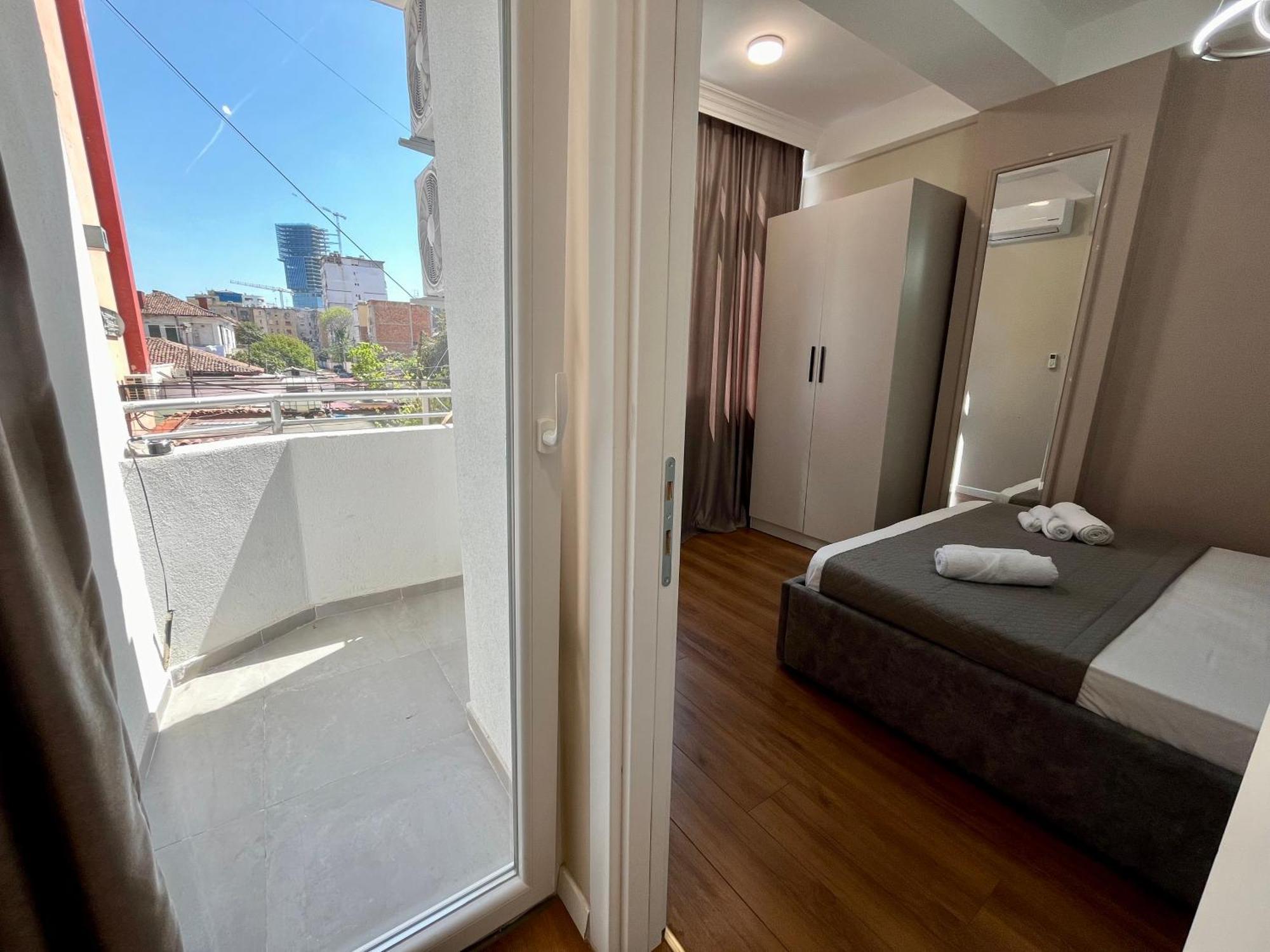 City Center Cozy Apartment تيرانا المظهر الخارجي الصورة